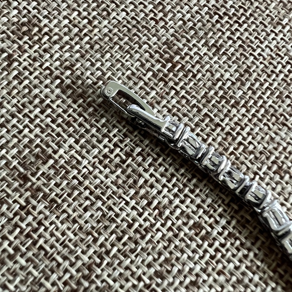 Swarovski Clear Crystal Tennis Bracelet Silver 7.5” - Picture 4 of 6